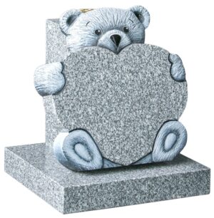 wg233 children's memorial with teddy bear heart