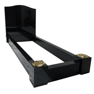 ogee top headstone with kerbs & vase posts – black granite